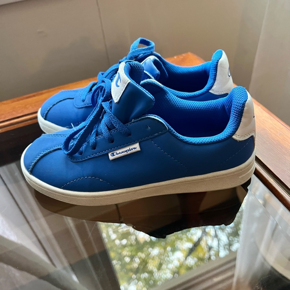 CHAMPION kids sneakers size 2